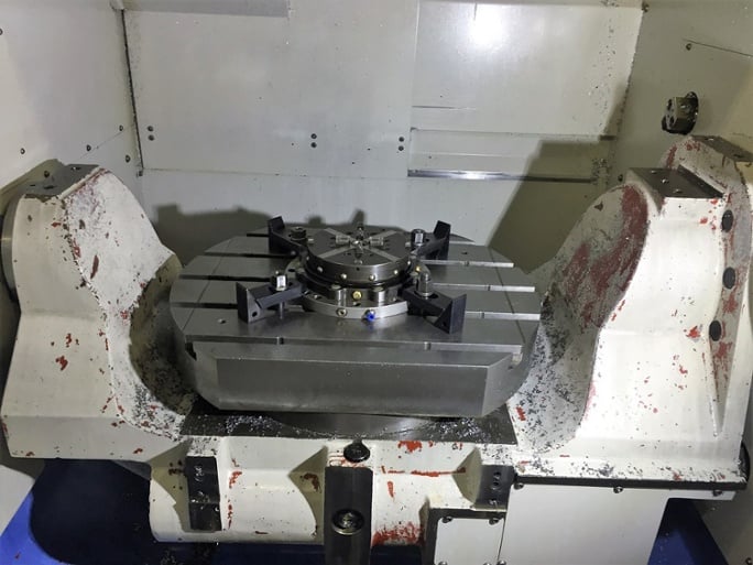 MAZAK variaxis 630 5X  2003